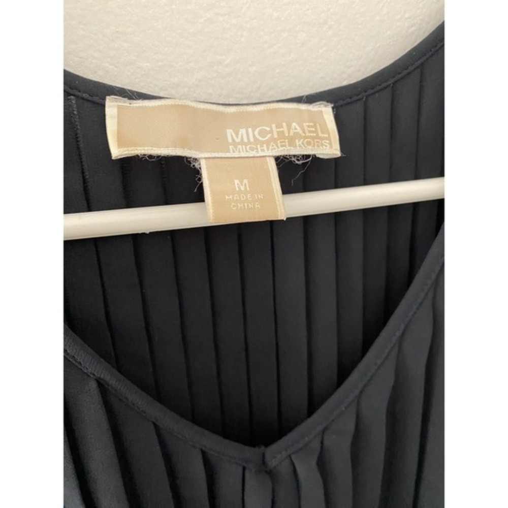 Michael Kors Womens Blouse Shirt Pleated Front Sleeveless CORE OF KORS Black M - Picture 4 of 7